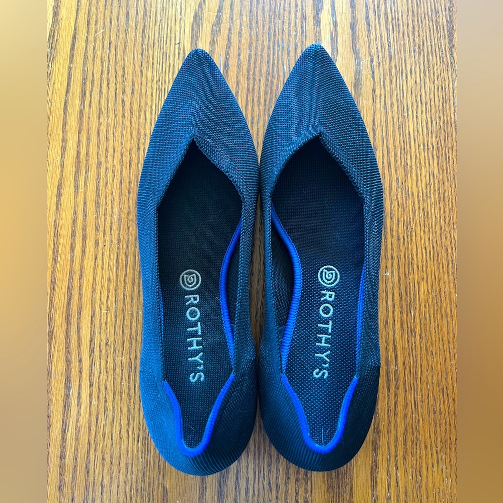Size 12 Rothy’s Points with extra inserts